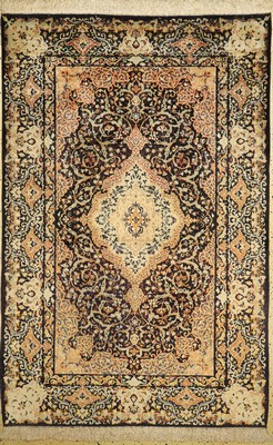 Keschan Seide, Persien, um 1940/1950, reineNaturseide, ca. 210 x 138 cm, gereinigt, EHZ: 2