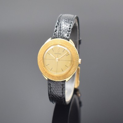 CARTIER / CORUM Damenarmbanduhr in GG 750/000, Schweiz um 1960, Handaufzug, 2-tlg. Geh., radial schraffierte Lünette, gold. Fadenkreuz-Zifferbl. ...