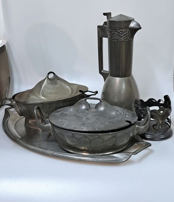Großes Lot Jugendstilzinn: Gemüse-/ Puddingschüssel, Entw. Hermann Fauser 1901/02;gravierter Einsatz mit Widmung, Birkenzweig- Dekor, Blatt u. ...