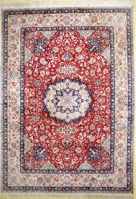 Esfahan fein, China, ca. 50 Jahre, Korkwolle auf Baumwolle, ca. 356 x 256 cm, EHZ: 2(fleckig)
