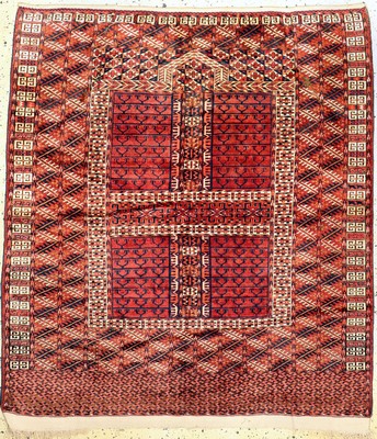 Tekke Engsi antik, Turkmenistan, um 1900, Wolle auf Wolle, ca. 150 x 135 cm, EHZ: 2(Restauriert)