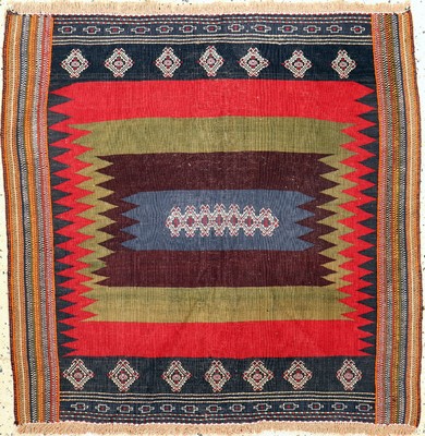 Afschar Sofreh, Persien, um 1920, Wolle aufWolle, ca. 114 x 114 cm, verkürzt, EHZ: 2