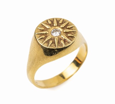 14 kt Gold Brillant-Ring, GG 585/000, runder Ringkopf mit strahlenförmig aufgelegtenGolddrähten, mittig Brillant ca. 0.10 ct feines Weiß/si, RW ...