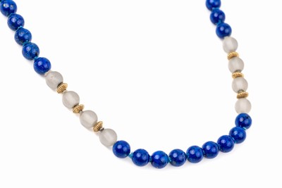Lapislazuli-Bergkristall-Collier mit 14 kt Gold Zwischengliedern, GG 585/000 gepr., endlos, Lapislazulikugeln, D. ca. 6.3 mm, mattierte ...