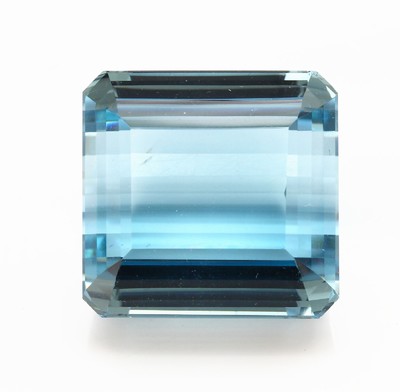 Loser Blautopas (beh.) ca. 115 ct, Treppenschliff