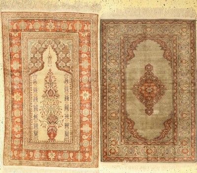 Lot aus 2 Kayseri, Türkei, ca. 50 Jahre, merzerisierte Baumwolle, ca. 140 x 90 cm, EHZ:2, reinigungsbedürftig