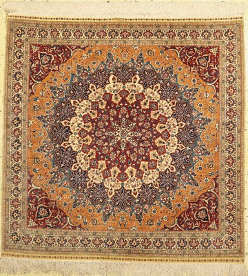 Hereke Seide fein Türkei, signiert(Özipek),um 1950, reine Naturseide, ca. 145 x 145 cm, ca. 1,0 Mio. Kn/qm, EHZ: 1-2