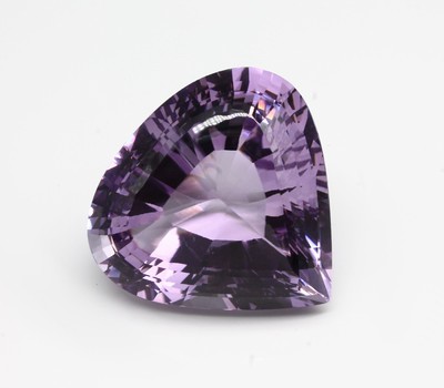 Amethyst, Herzform, feinste Qualität und Farbe, Schmuck- und Sammlerobjekt, ca. 107.5 g, ca. 537.5 ct, ca. 57 x 57 mm, Unikat, Handarbeit, feinste ...