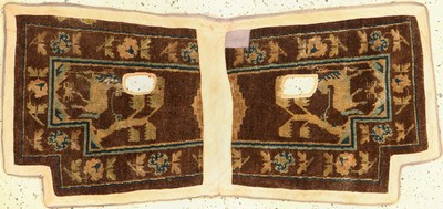 Sattelauflage antik, China, um 1900, Wolle auf Baumwolle, ca. 140 x 67 cm, EHZ: 3
