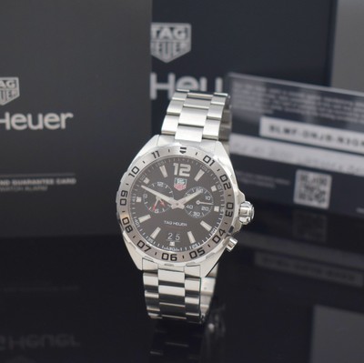 TAG HEUER Formula 1 Alarm Herrenarmbanduhr mit Wecker und Großdatum Referenz WAZ111A, Schweiz um 2020, quarz, verschr. Edelstahlgeh., Gliederband m. ...