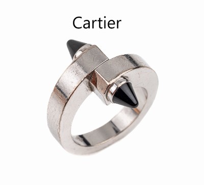 18 kt Gold CARTIER Onyx-Ring, WG 750/000, außergewöhnliche Gestaltung mit 2 Onyx-Kegeln,RW 51, ca. 16.7 g, sign. und num., in orig. Etui mit ...