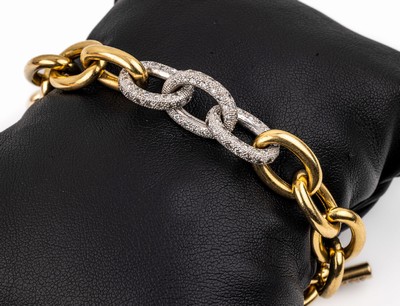 18 kt Gold Brillant-Armband, GG 750/000 undPlatin 950, 3 Glieder in Platin und Knebel- schließe mit Brillanten zus. ca. 1.30 ct Weiß/si, L. ca. 21 ...