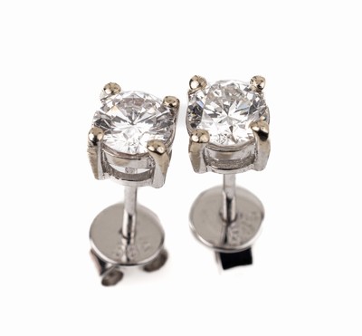 Paar 14 kt Gold Brillant-Ohrstecker, WG 585/000, 2 Brillanten zus. ca. 0.62 ct Weiß/vs