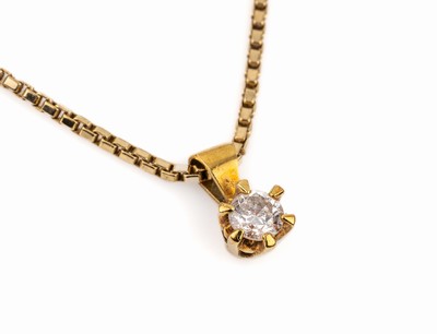 14 kt Gold Brillant-Anhänger an Kette, GG 585/000, 1 Brillant ca. 0.27 ct Weiß/p, an Venezianer-Kette, L. ca. 42 cm, Federring- schließe, ca. 6.6 ...