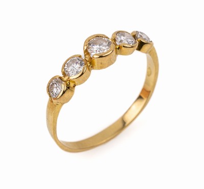 18 kt Gold Brillant-Ring, GG 750/000, 5 Brillanten zus. ca. 0.70 ct Weiß/si-p, ca. 2.6g, RW 60