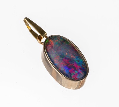 14 kt Gold Opal-Anhänger, GG 585/000, ovaleOpaltriplette, ca. 2.5 x 1 cm, ca. 2.4 g