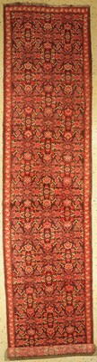 Karabagh alt, Kaukasus, um 1940, Wolle auf Wolle, ca. 477 x 107 cm, EHZ: 2-3