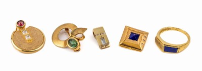 Konvolut 4 8 kt Gold Anhänger und 1 Ring, GG 333/000, Farbstein- und Straßbesatz, total ca. 15.6 g