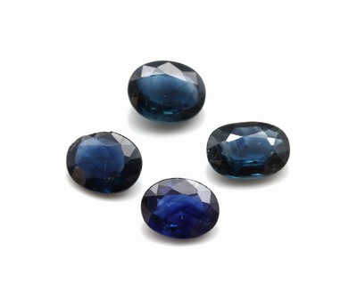 Lot Saphir zus. ca. 25.45 ct, ovalfacett. versch. Farben und Qualitäten