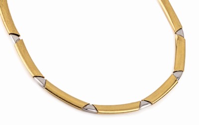 18 kt Gold Collier, GG/WG 750/000, Meistermarke Theodor HERBSTRITH, total ca. 55.6 g, L. ca. 44 cm, Kastenschloß mit Sicherheitsacht