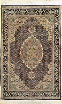 Täbriz fein(50 Raj), Persien, ca. 50 Jahre,Korkwolle mit Seide, ca. 155 x 102 cm, ca. 500.000 Kn/qm, EHZ: 1-2