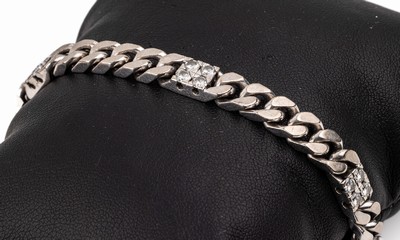18 kt Gold Brillant-Armband, WG 750/000, 5 Zwischenglieder jeweils besetzt mit 4 Brillanten zus. ca. 2.0 ct feines Weiß- Weiß/si, L. ca. 19 cm, ...