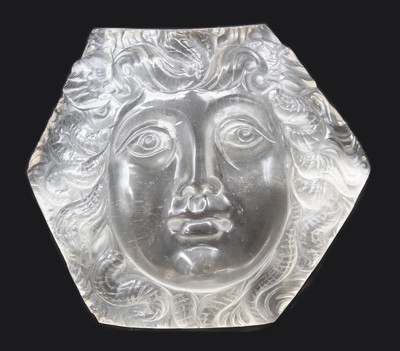 Loser Citrin "Medusa", Citrin geschnitten, geschliffen und poliert, weiß, Darstellung derMedusa, D. ca. 6.5 x 5.5 cm
