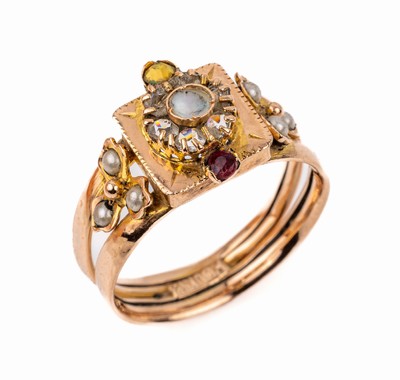 8 kt Gold Jugendstil Perlmutt-Diamant-Ring, um1910, RG 333/000, gepr., mittig Perlmuttscheibe umgeben von kl. Diamantrosen, Ringschulter mit ...