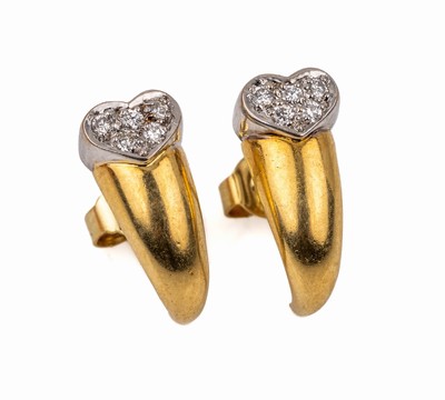 Paar 18 kt Gold Diamant Ohrstecker, GG/WG 750/000, kl. Diamantbesatz in WG herzförmig gefasst, L. ca. 1.6 cm, ca. 3.9 g