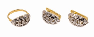 18 kt Gold Diamant-Schmuckset, GG/WG 750/000, best. aus: Paar Ohrstecker je mit 15 Diamanten zus. ca. 1.0 ct Weiß/si, ca. 9.9 g, L. ca. 2 cm; Ring ...
