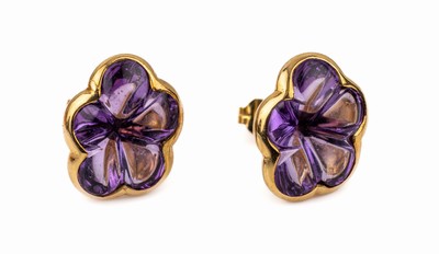 Paar 18 kt Gold Amethyst-Ohrstecker, GG 750/000, Amethyst in Form einer Blüte, total ca. 5.7 g