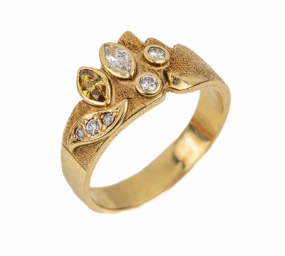 14 kt Gold Diamant-Ring, GG 585/000, 2 Diamant-Navettes und 5 Brillanten zus. ca. 0.25 ct Weiß und Cognacfarben/vs-si, RW 54, total ca. 4.5 g