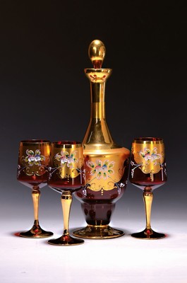 Gläser-Set, Murano Italien, 1970er Jahre, rubinrotes Glas reich vergoldet und mit bunter floraler Emailmalerei, Karaffe 35cm, 6 Gläser je ca. 17cm