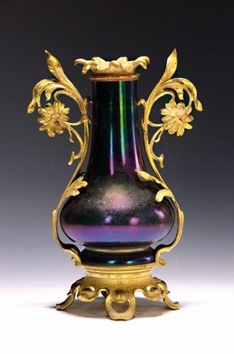 Jugendstilvase, Frankreich, um 1900, florale Regulle-Montur, Glaskorpus mit Lüsterglasur, min. am Fuss best. unter der Montur, H.ca. 24 cm