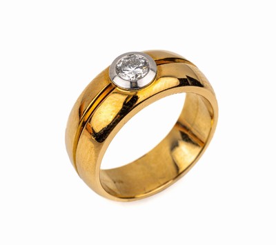 18 kt Gold Brillant-Ring, GG 750/000, in Platin gefasster Brillant ca. 0.40 ct feines Weiß/vvs, ca. 12.3 g, RW 56