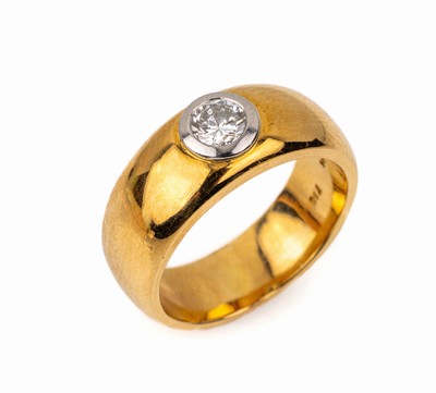 18 kt Gold Brillant-Ring, GG 750/000, Brillant in Platin gefasst ca. 0.39 ct feines Weiß/vvs, ca. 12.1 g, RW 54