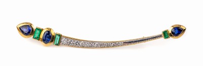 18 kt Gold Farbstein-Brillant-Brosche, GG/WG 750/000, 3 Smaragde im Emerald Cut zus. ca. 0.44 ct, ovalfacett. Saphir und 2 Saphir- tropfen zus. ca. ...