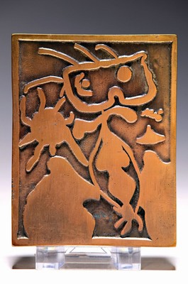 Nach Joan Miro, 1893-1983, "XX Siecle No.4 -1938", um 1980, Bronzerelief nach dem Linolschnitt "Femme pour XXe Siecle", verso ...