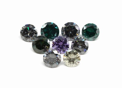 Lot 9 lose Moissanite, ca. 47.92 ct, rundfacett. in versch. Größen und Farben