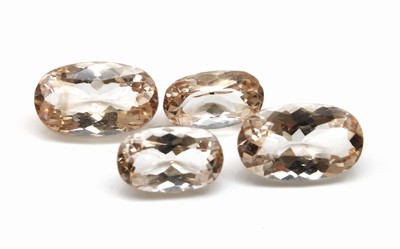 Lot 4 lose Imperial Topase, ca. 24.3 ct, ovalfacett. in versch. Größen