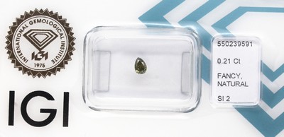 Loser Diamant, 0.21 ct natural fancy deep greenish brownish yellow/si2, Tropfen im modifizierten Brillantschliff, eingeschweißt, mit IGI-Expertise