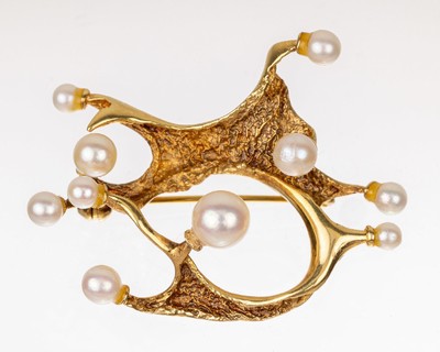 14 kt Gold Zuchtperl-Brosche, GG 585/000, abstrakte Gestaltung, Akoyazuchtperlen, D. ca.2.9 - 5.9 mm, ca. 3.9 x 3 cm, ca. 6.6 g
