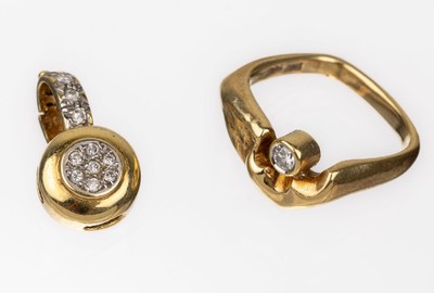 14 kt Gold Brillant-Konvolut, GG 585/000, best. aus: 1 Clipanhänger, 10 Brillanten zus. ca. 0.12 ct Weiß/si, und 1 Ring, RW 49, 1 Brillant ca. ...