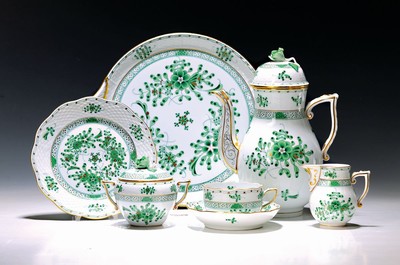 Kaffeeservice, Herend, Ungarn, indische Malerei grün (Variation Apponyi), 20.Jh., Porzellan, handbemalt, Goldrand, für 12 Personen, 12 Tassen (1 ...