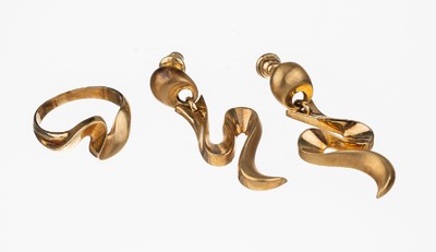 14 kt Gold Schmuckset: Ring und Paar Ohrstecker, GG 585/000, total ca. 15.0 g, RW 56, passend zu Kat.-Nr. 02-2005 und 2006