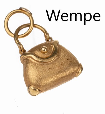 18 kt Gold WEMPE Anhänger in Form einer Handtasche, GG 750/000, sign., ausgefallen, Tragegriff umklappbar, total ca. 2.8 g, L. ca. 2.5 cm