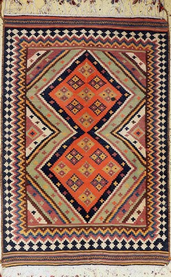 Shahsawan Kelim, Persien, um 1950, Wolle auf Baumwolle, ca. 182 x 124 cm, EHZ: 2(kleiner Fleck)