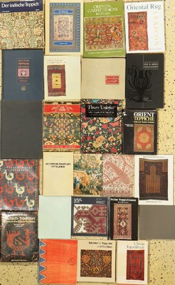 24 Lots Fachliteratur Teppiche