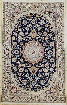 Nain fein(9 La), Persien, ca. 40 Jahre, Korkwolle mit Seide, ca. 197 x 128 cm, EHZ: 2