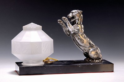 Art-Deco Tischlampe, Frankreich, um 1930, Marmorsockel, vollplastische Figur eines aufspringenden Panthers, sign. Perrina, Metallguß, Schirm aus der ...
